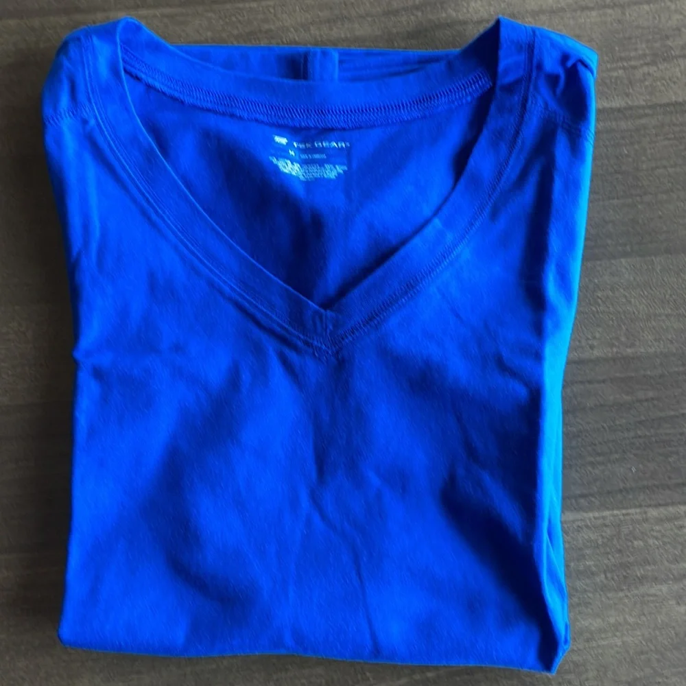 Women’s Tek Gear Workout Tees (4). - Picture 3 of 16